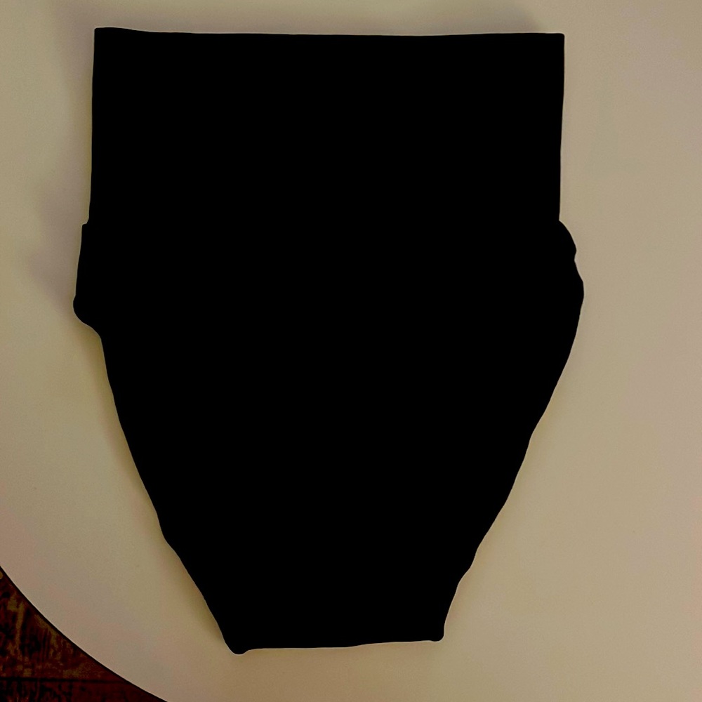 Skims shape wear high wasted underwear brand new